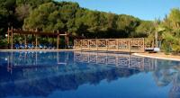 Swimmingpool of camping Torre de la Mora.